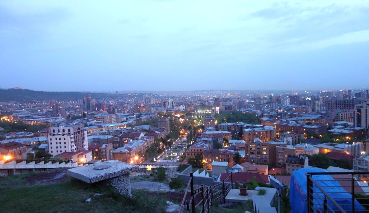 Blick übers Zentrum von Jerewan